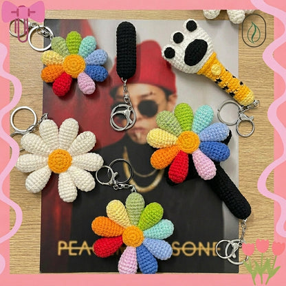 Handmade Crochet Daisy Keychain - Cute Flower Bag Charm
