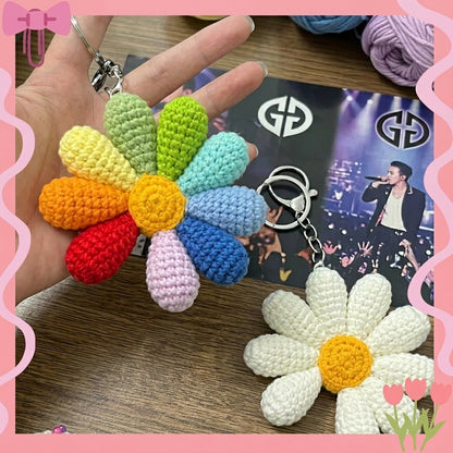Handmade Crochet Daisy Keychain - Cute Flower Bag Charm